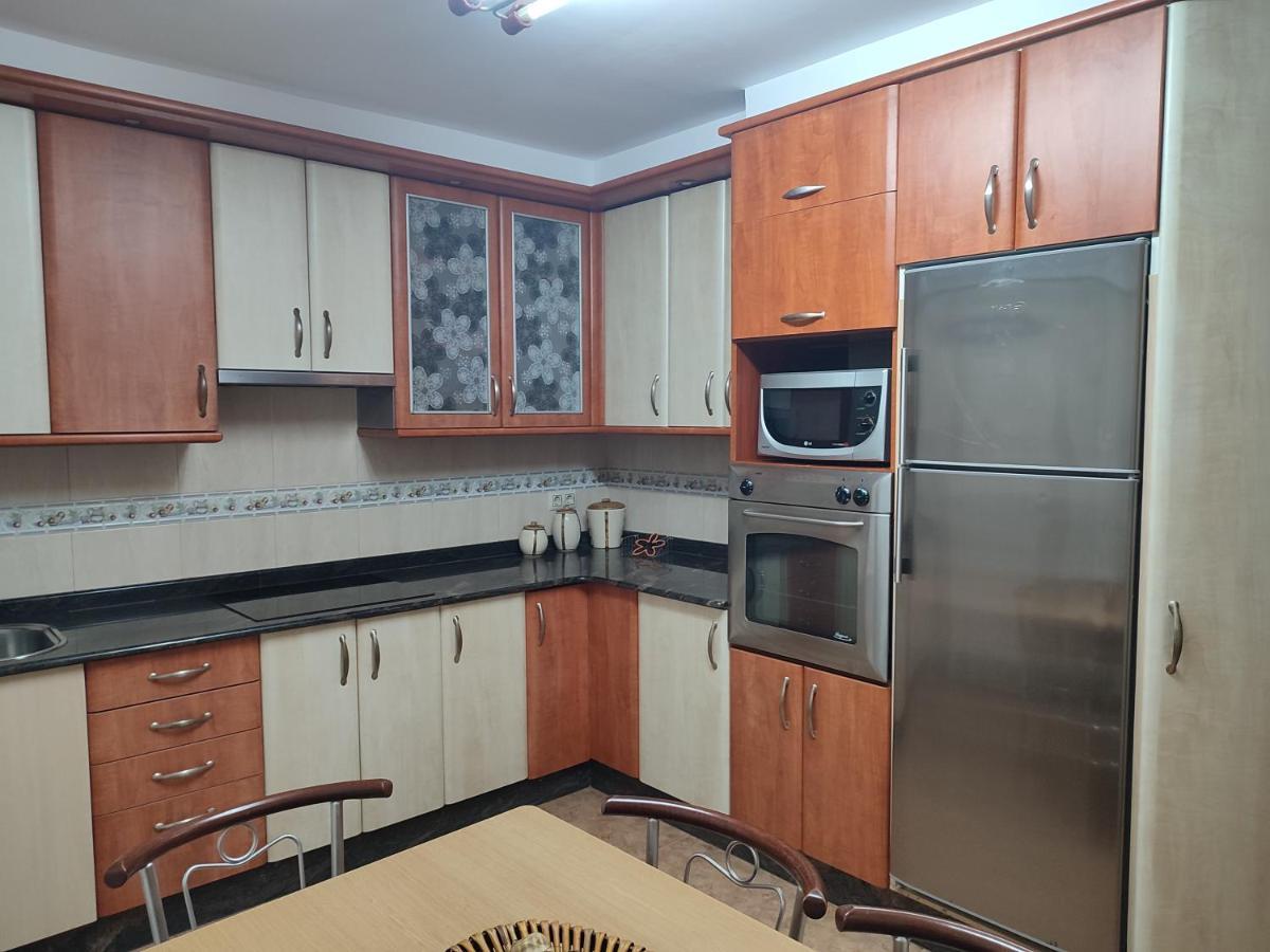 Апартаменты Piso Muy Grande Моания Экстерьер фото