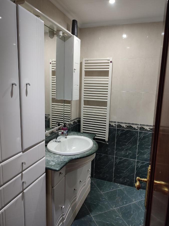 Апартаменты Piso Muy Grande Моания Экстерьер фото